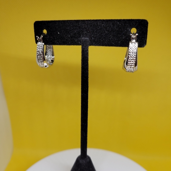 NWOT 14k WGF 0.02ctw Genuine Diamond Accent Hoop Pierced Earrings - Picture 6 of 9